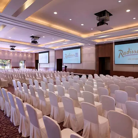 Radisson Blu Hotel, Abu Dhabi Yas Island 