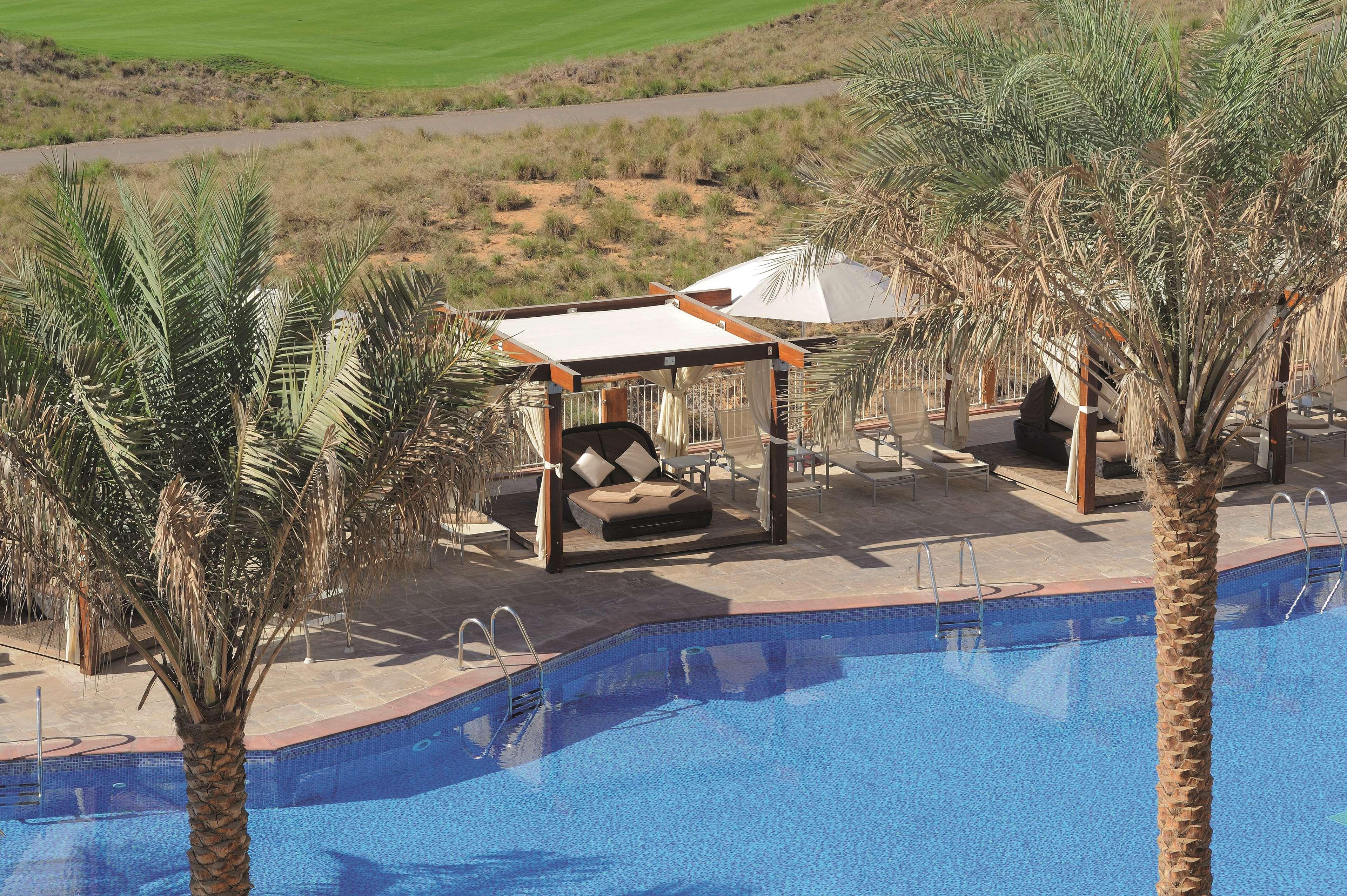 Radisson Blu Hotel, Yas Island 4* Абу-Даби