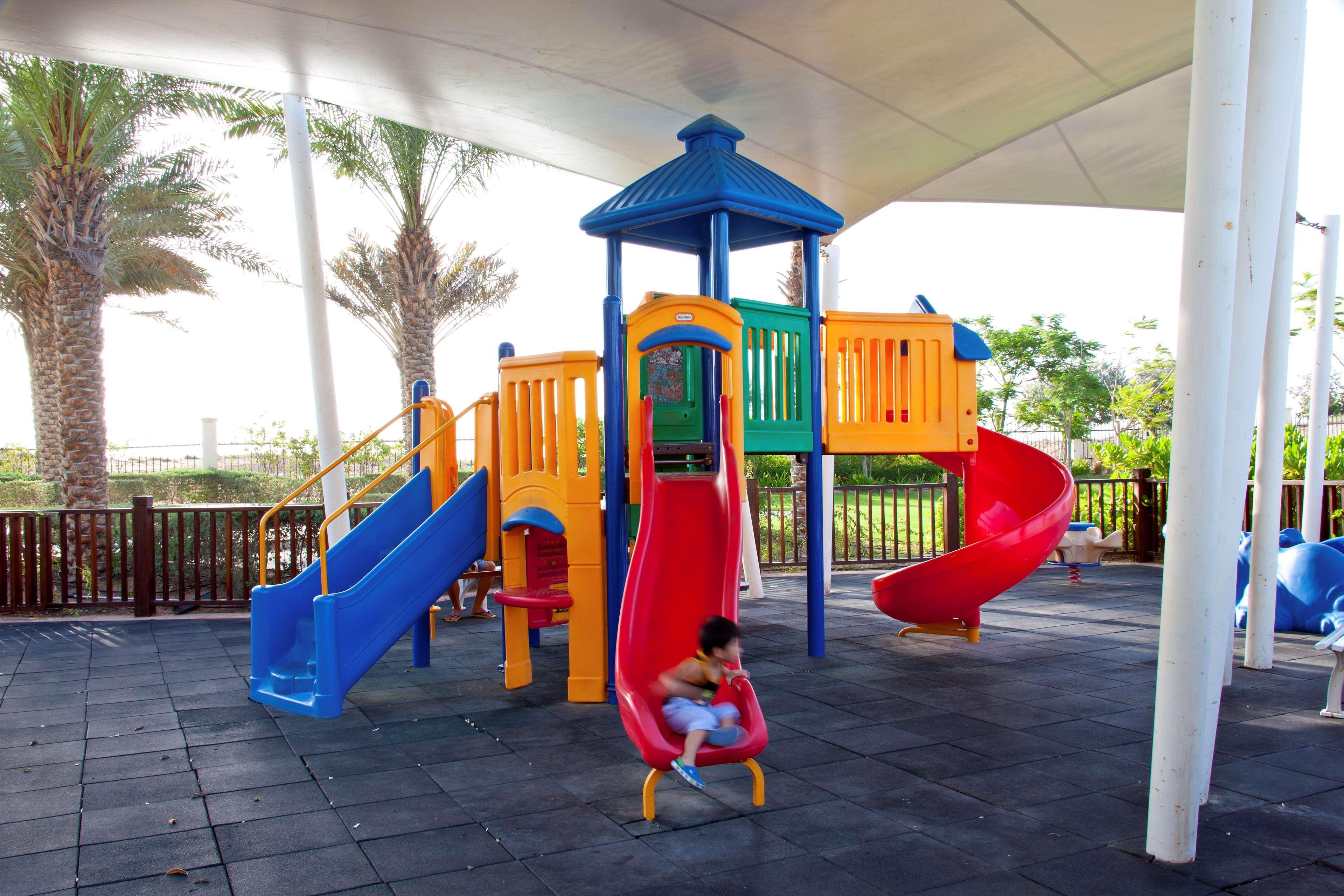 Отель Radisson Blu Hotel, Yas Island